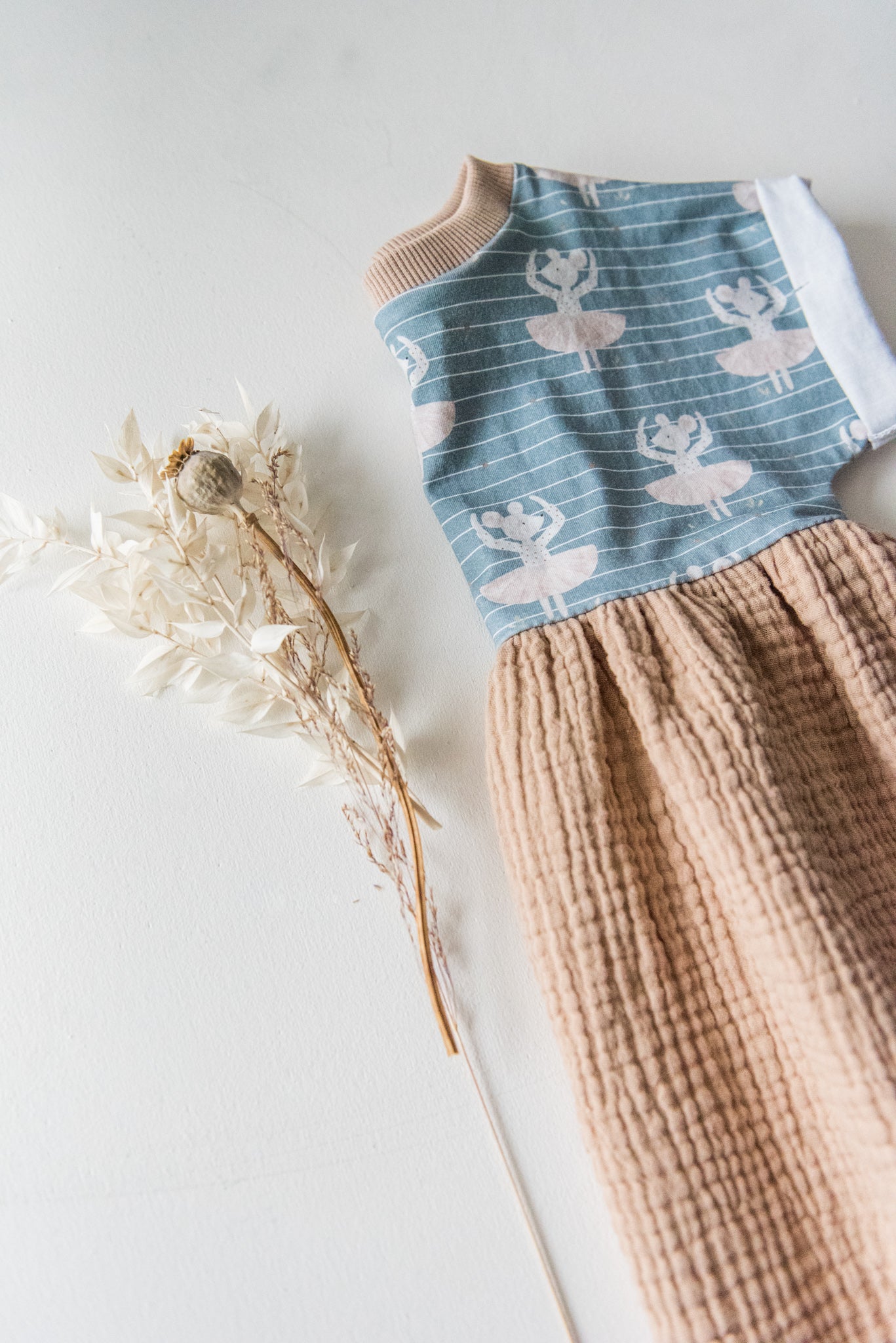 Material Mix Dress // Dancing Queen // Blue // Dune