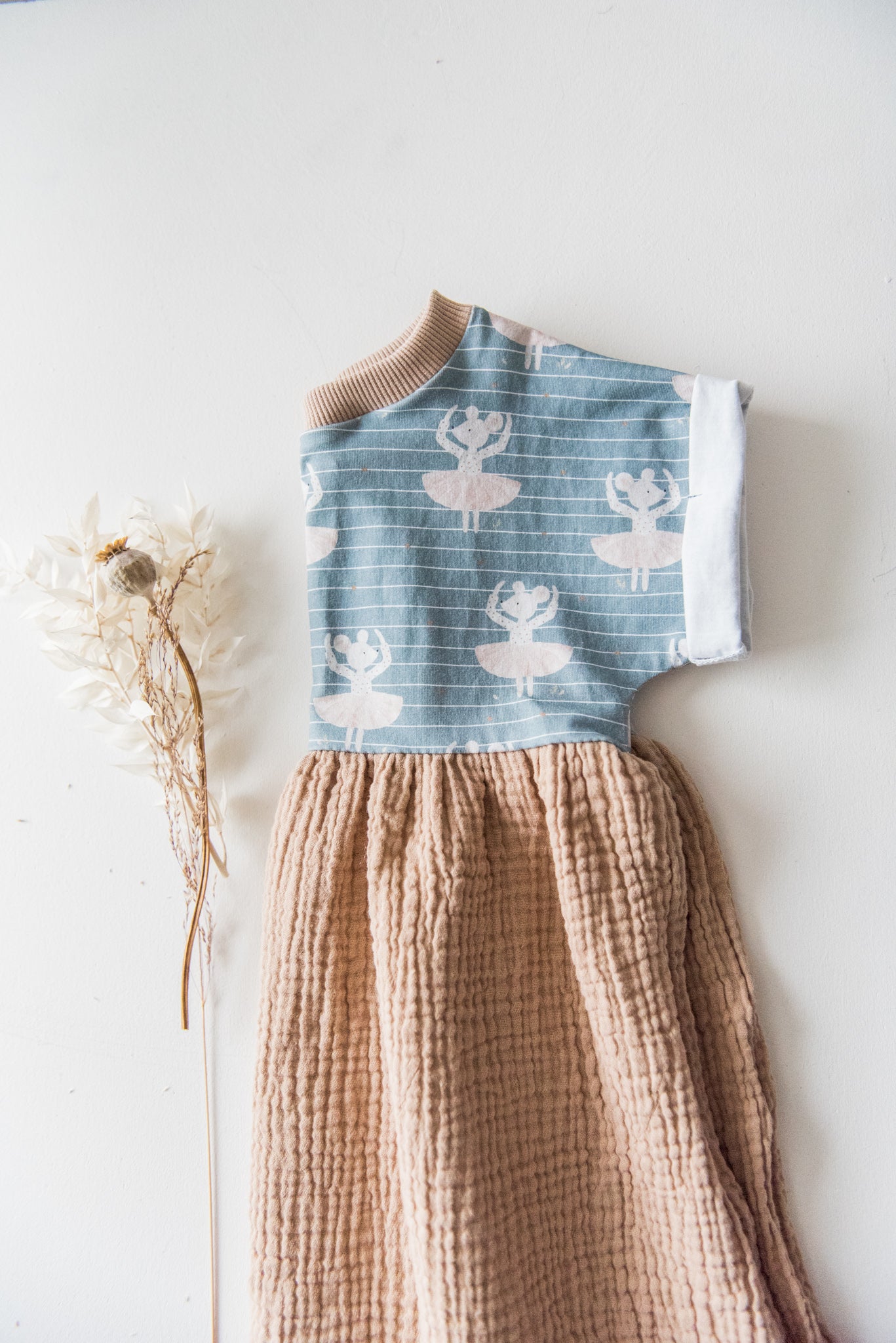 Material Mix Dress // Dancing Queen // Blue // Dune