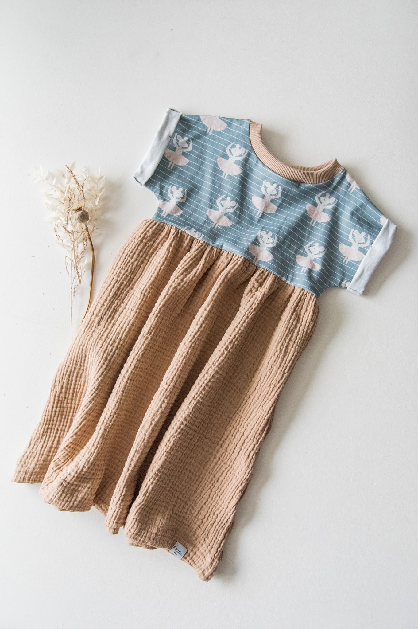 Material Mix Dress // Dancing Queen // Blue // Dune