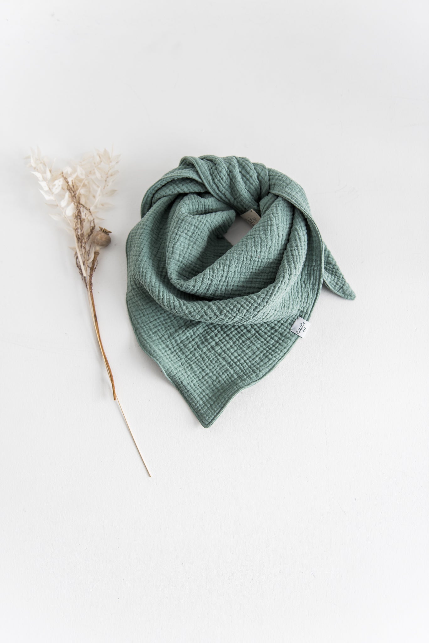 Scarf // Musselin Dreieckstuch // Sage Green