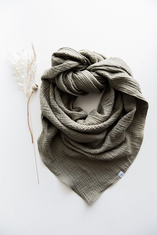 Scarf // Musselin Dreieckstuch // Oregano // Adult