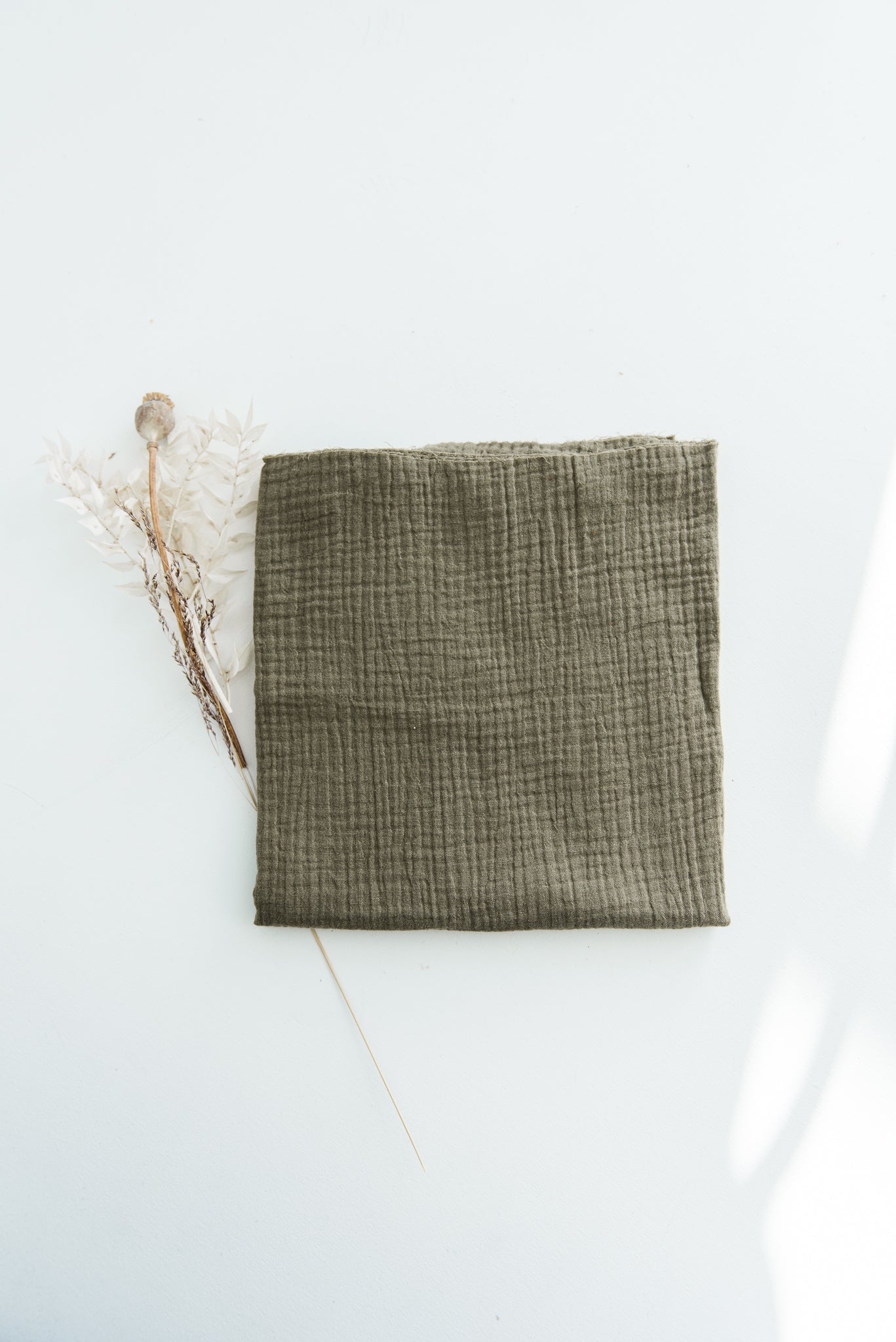 Scarf // Musselin Dreieckstuch // Oregano // Adult