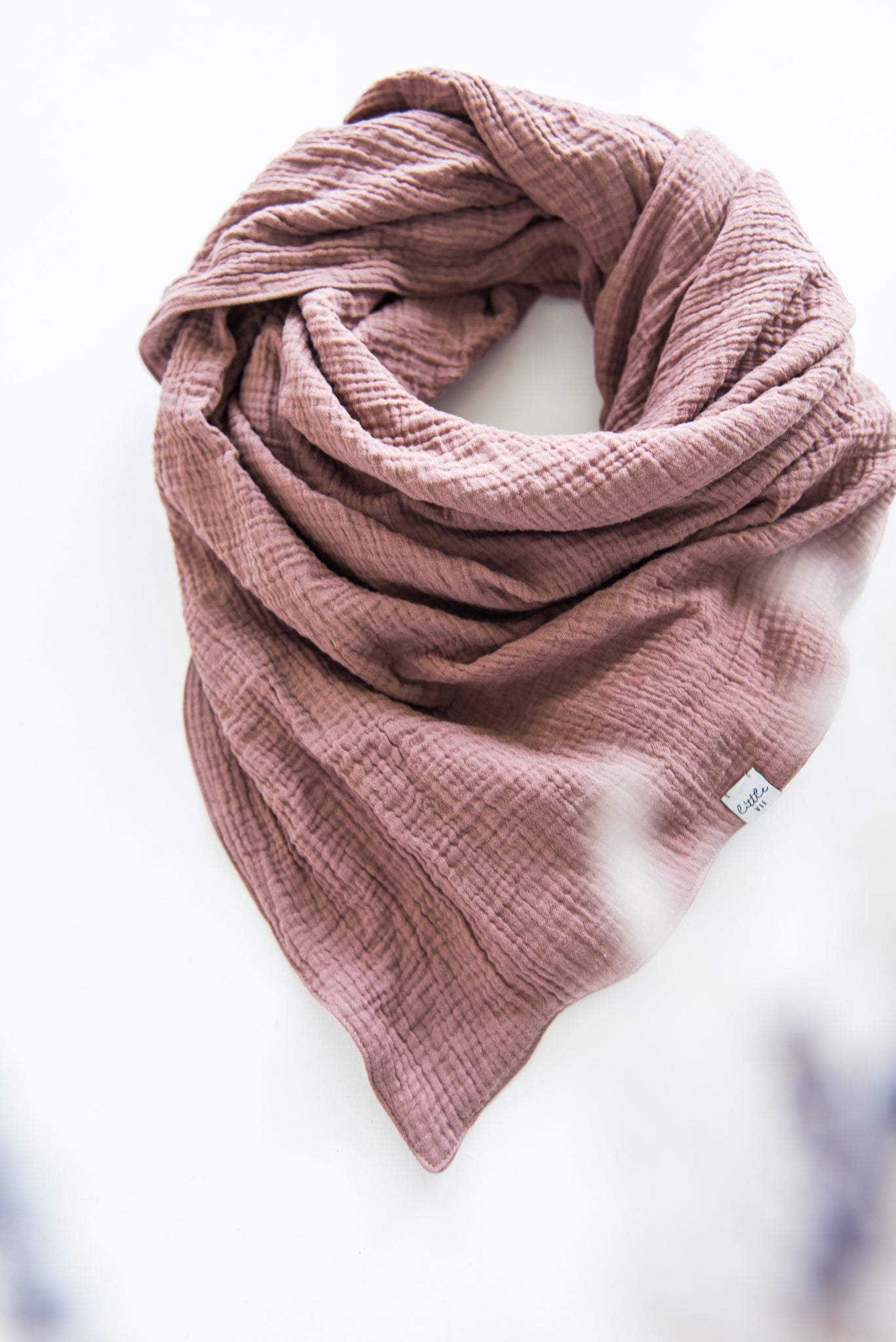 Scarf // Musselin Dreieckstuch // Old Rose // Adult