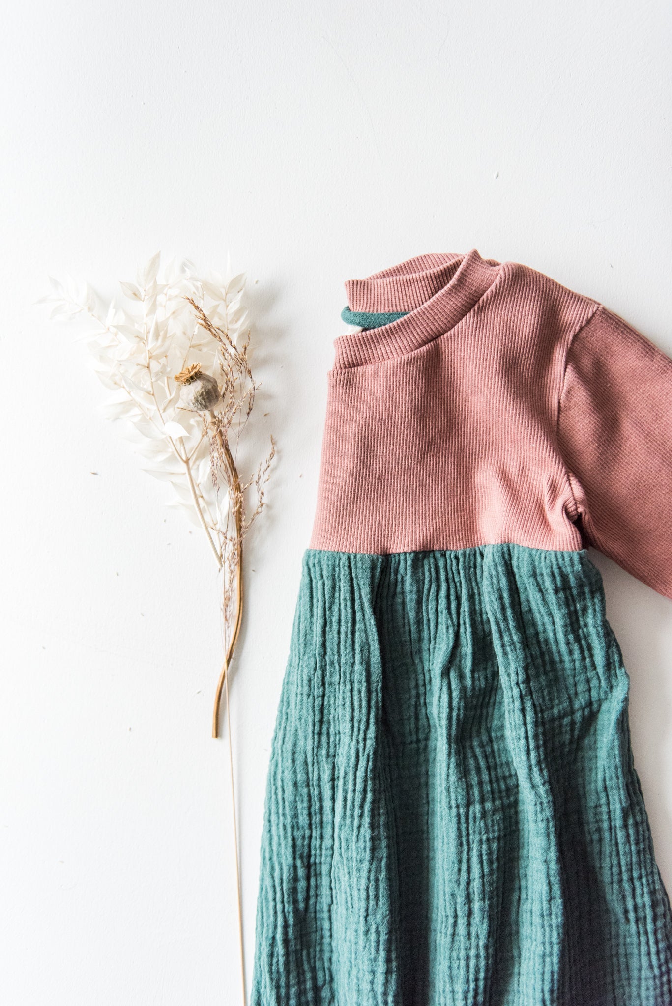 Material Mix Dress Longsleeve // Rib // old rose atlantic green